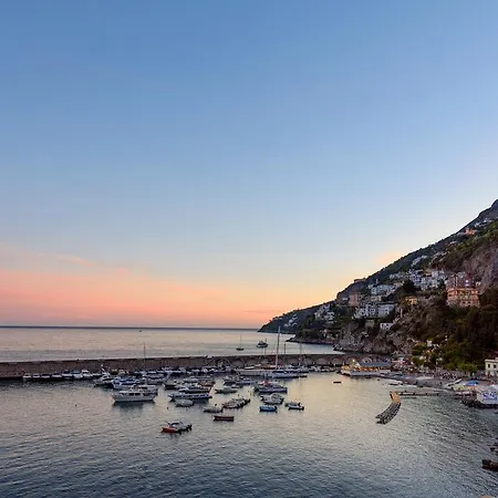 Vista D'amalfi Alojamento de Acomodação e Pequeno-almoço Amalfi