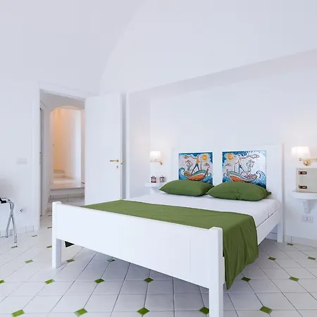 Alojamento de Acomodação e Pequeno-almoço Vista D'amalfi Amalfi