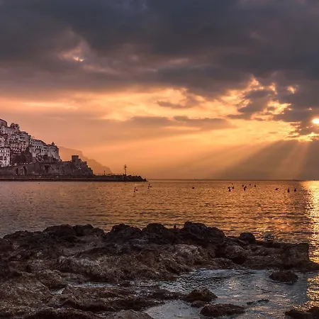 Vista D'amalfi أمالفي