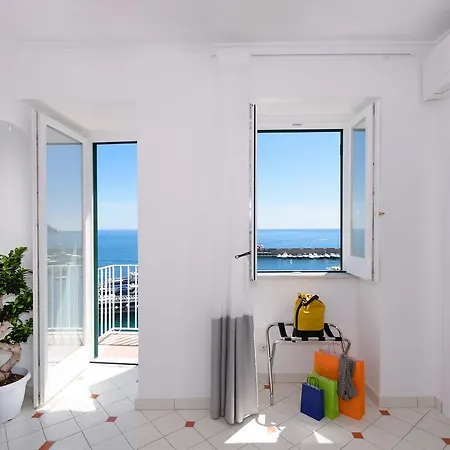 فندق مبيت وإفطار Vista D'amalfi أمالفي