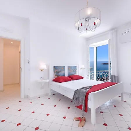 Vista D'amalfi 4* アマルフィ
