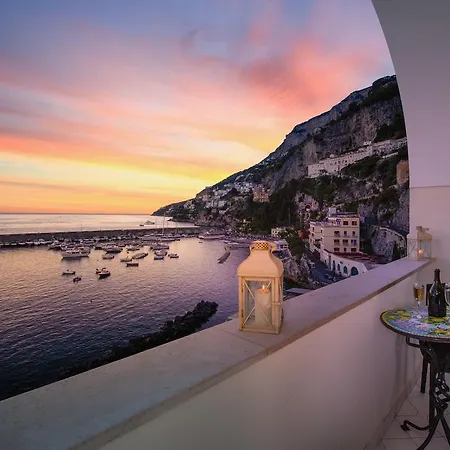 ベッド・アンド・ブレックファスト Vista D'amalfi アマルフィ